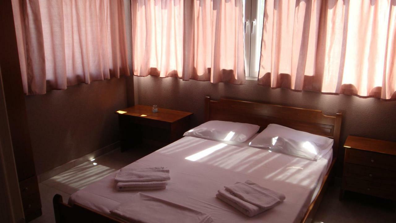 Villa Giotis Skala Sotiros Bagian luar foto